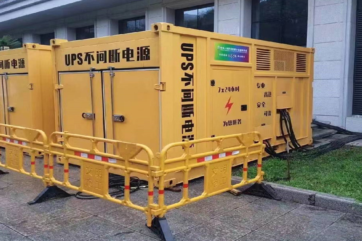 临城镇发电机租赁施工现场